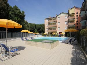 2 Bedroom Apartment in Viale dei Pini