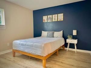 Stylish Cozy Home At The Heights with BBQ Gym & Pool