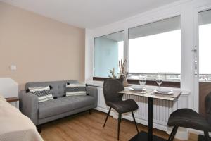 Metropol, Whg 141, Landseite 6OG