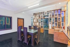 The Royal Corporate Near Sector 52 Metro Station