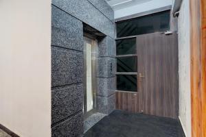 The Royal Corporate Near Sector 52 Metro Station