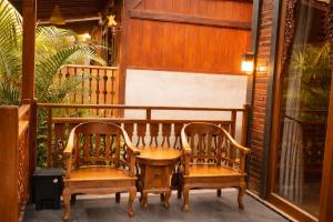 Java Turtle Lodge Meru Betiri