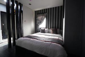 OYO 93365 Apartement Gateway By Sarana Cipta Mahakarya Ii