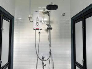 Rumah Mak Anjang - Wifi, 4BR, 9-10Pax