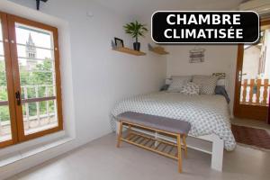 Le Clocher, Studio duplex avec clim