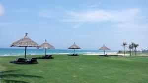Ocean Apartment Spa & Golf Danang