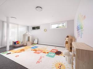 6mil LUXE Hilltop 6 Bedroom Heritage Mansion