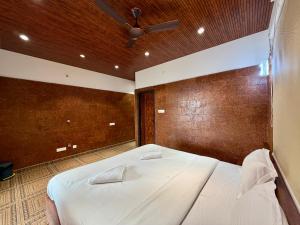 Navasharadas White Sand Beach House