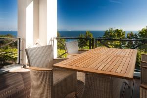 Villa Claire Ocean Blue