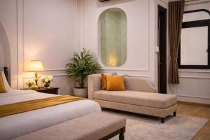 Laverne Boutique - 03 Huỳnh Khương Ninh