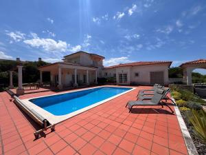 Praia del Rey - Luxury Ocean Home