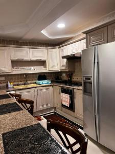 Marina Towers - One and three Bedroom Apartments