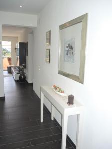 Magnolia by Fewotessin