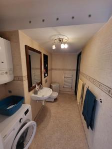 Apartament na 11 piętrze z pięknym widokiem blisko lasu