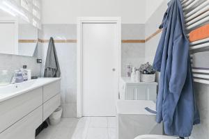 NoLo - Top Floor Bright Apartment - Metro Pasteur