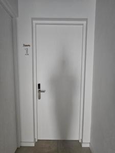 Sunset Guesthouse - Hiking & Beach