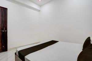 Hotel O Sheesh Mahal