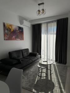 Ms Apartment-Cozy getaway in the Heart of the City