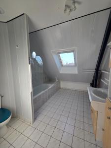 Maison familiale avec jardin clos et terrasse sud