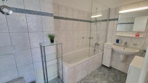 Sonnenresidenz II - 10-12