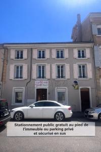 Le ptit chez soi by LPNL Studio confort RDC, Lit Queen, Arrivée autonome