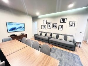 UrbanFlat 79 - Bel appartement de 4 chambres Republique