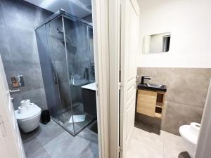 UrbanFlat 79 - Bel appartement de 4 chambres Republique