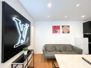 UrbanFlat 115 - Grand Duplex dans le centre de Paris