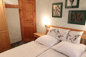 Unter den Kolonnaden - 27-20