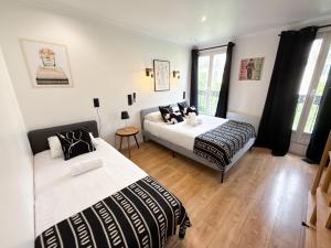 UrbanFlat 102 - Large apartment Opera District