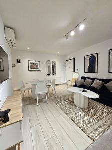 Light Escape at La Marsa S 24 D 11