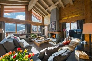 Refined Verbier Chalet With Scenic Views