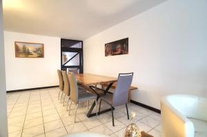 Iconic House near Vineyards