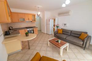 Sunset Beach Club Aqualettings Aqua 5