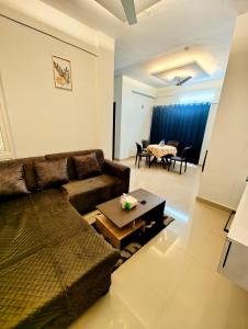 Aura Stays 2bhk