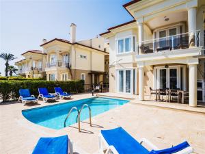 Sunset Beach Club Aqua Lettings Oyster 1