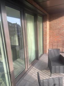 Bright Modern 2 bedroom Flat with Balcony Near Shoreditch