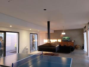 Casa de campo minimalista en la Victoria Polo club