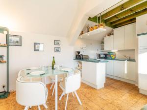 Carnac : Appt 2P+Mezz, Plage à 100m, Parking, Animaux admis - FR-1-477-56