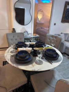 Mega12 Luxury Modern Apartment at Manchester City Centre, near MediaCityUK and Salford Quays-Free Car park