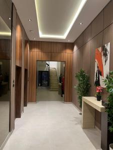 Luxurious and modern furnished room and lounge close to Kafd Towers