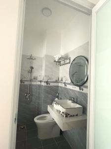 LAKSHMI APARTMENT & HOTEl