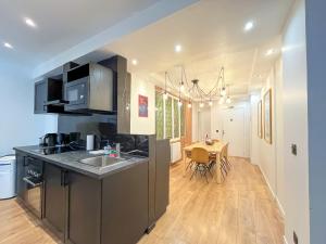 Urban Flat 105 - Haussmann Opera 4 bedrooms apartment