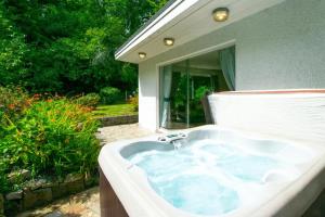 2 Bed in Pwllheli oc-wag560