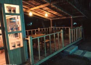 Seasons Four Eco Friendly Treehouse