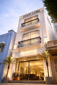 Laverne Boutique - 03 Huỳnh Khương Ninh