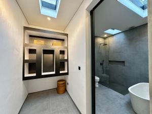 Ubud Dewi House - 04