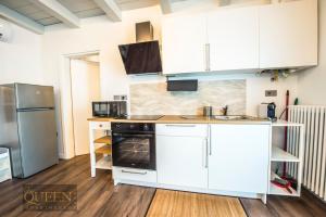 QUEEN HOME Emanuelle