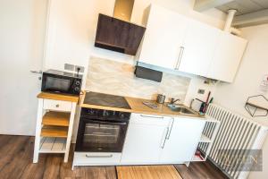 QUEEN HOME Emanuelle