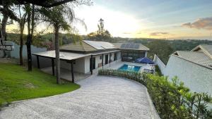 Recanto Cajarana Atibaia - piscina aquecida, linda vista